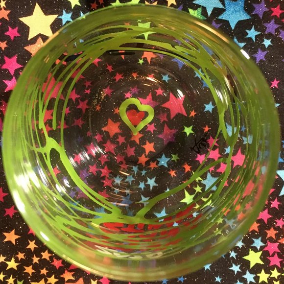 Handmade Grinch Glass👀❣🆕 - Picture 8 of 12